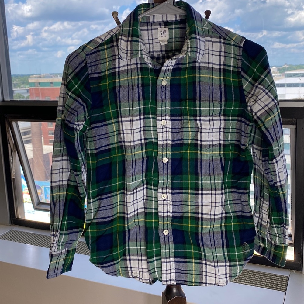 Gap kids long sleeve button down size 10 regular